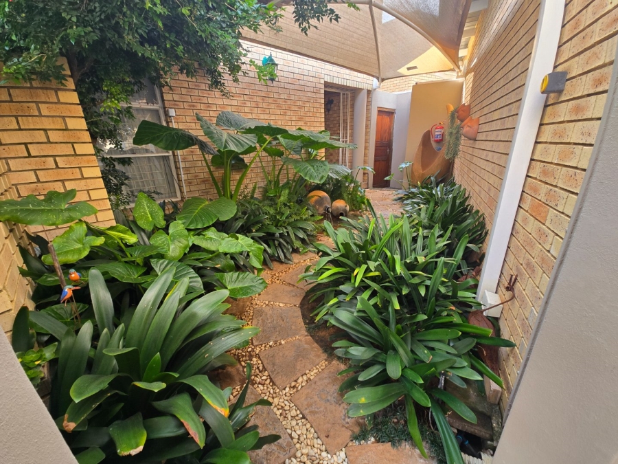 3 Bedroom Property for Sale in Waverley Free State